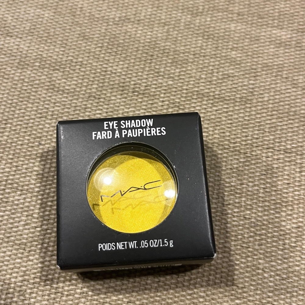 Mac Eye Shadow